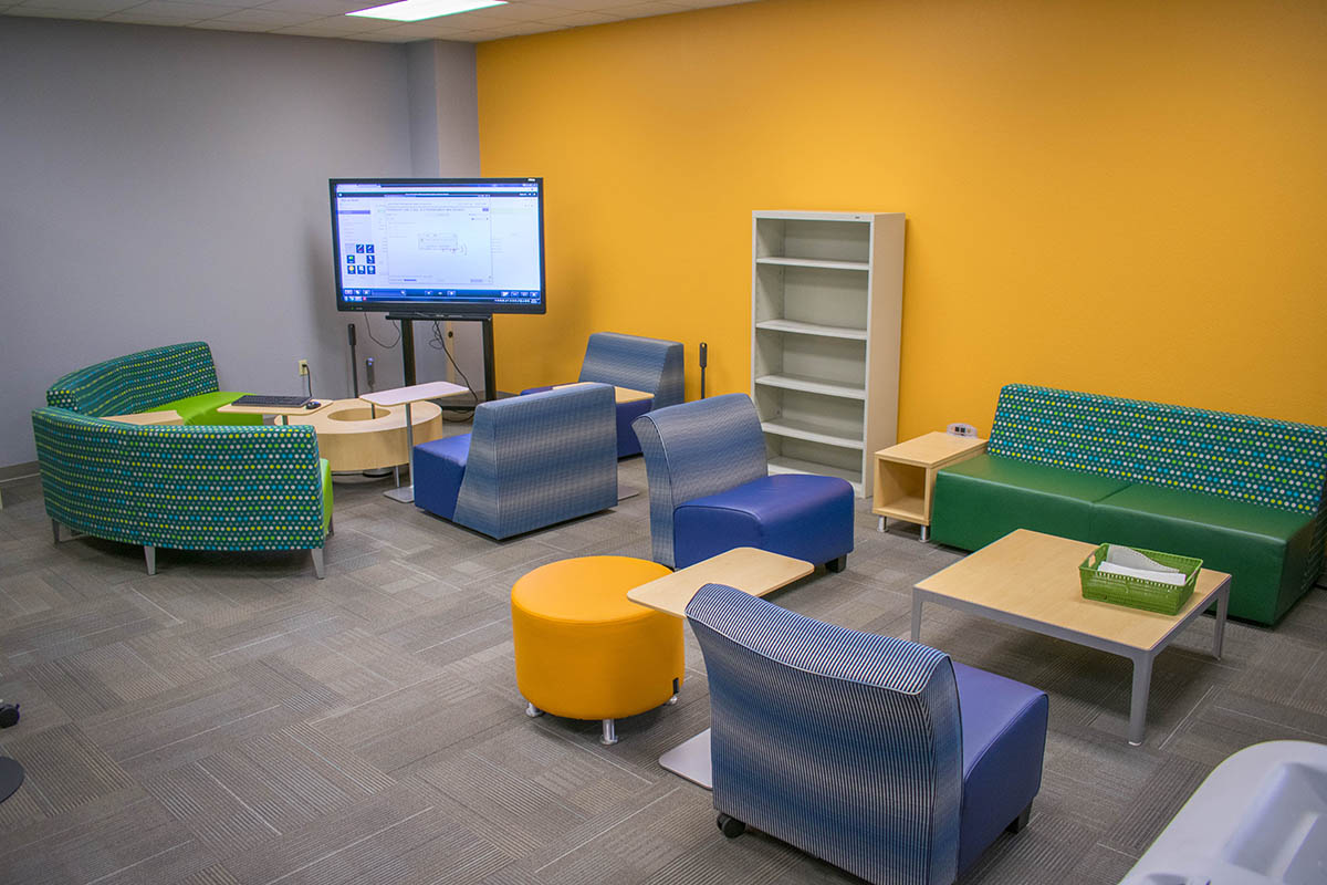 Math Learning Center student lounge room.