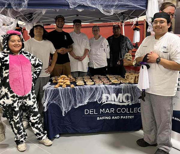 Baking-pastry booth at the DMC Fall Carnival